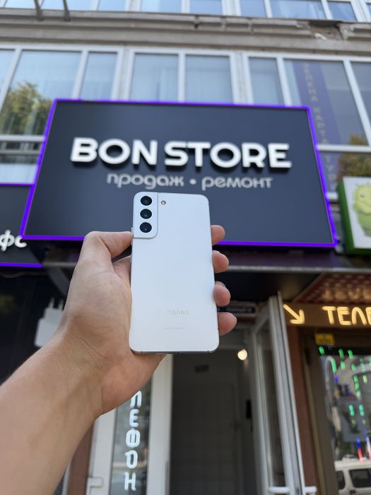 Samsung s22 256gb White. Гарний стан