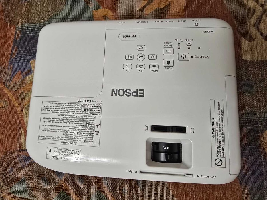 LCD проектор Epson EB-W05 Model H840B