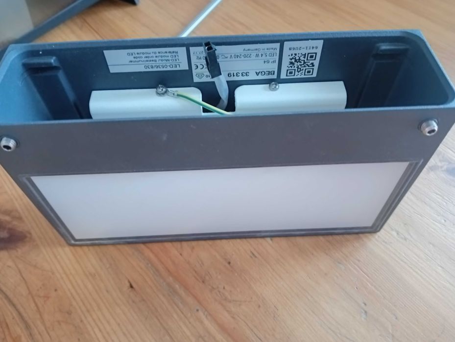 Lampa BEGA zewnętrzna