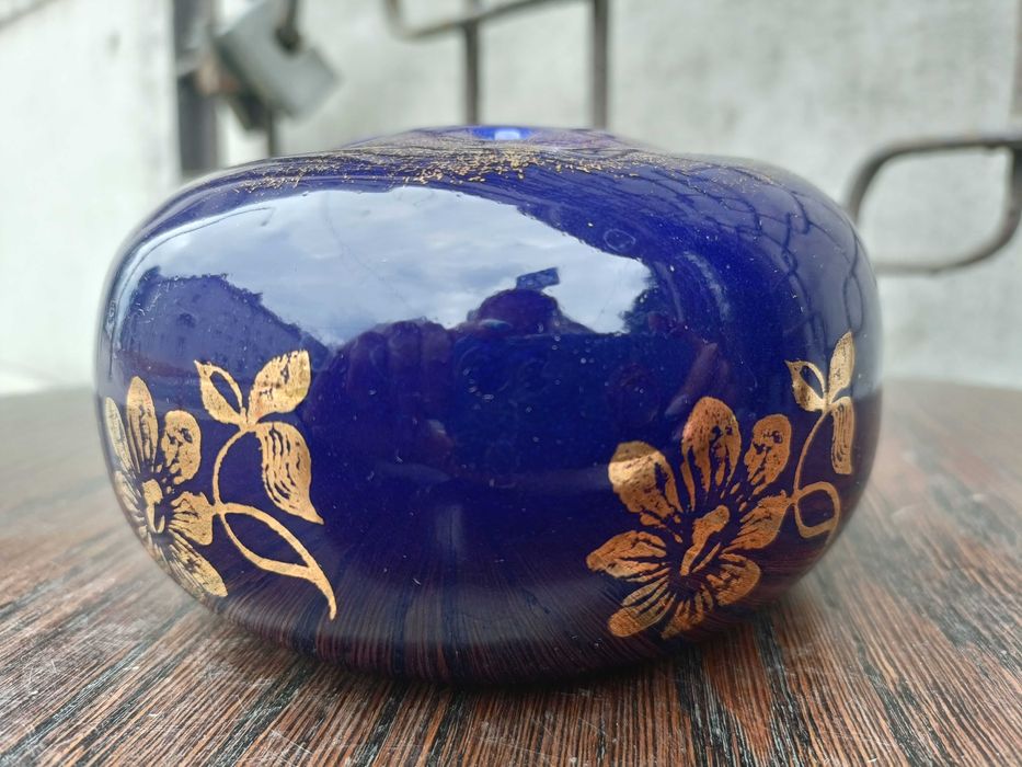 Stara porcelanowa ikebana kobalt złote kwiaty