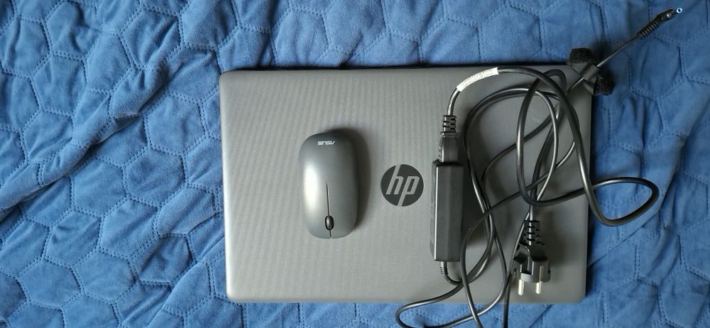 Laptop HP 250 G7