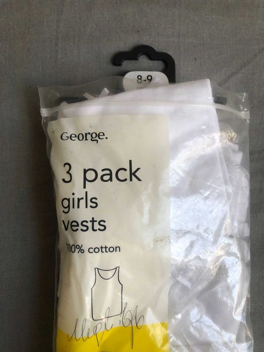 БІлі майки для дівчинки 8-9 років нові 3 штуки упаковка