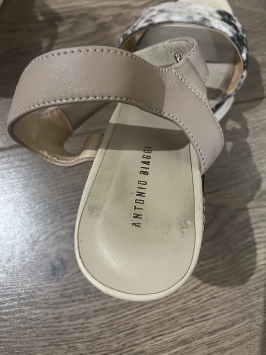 Босоніжки на платформі ANTONIO BIAGGI