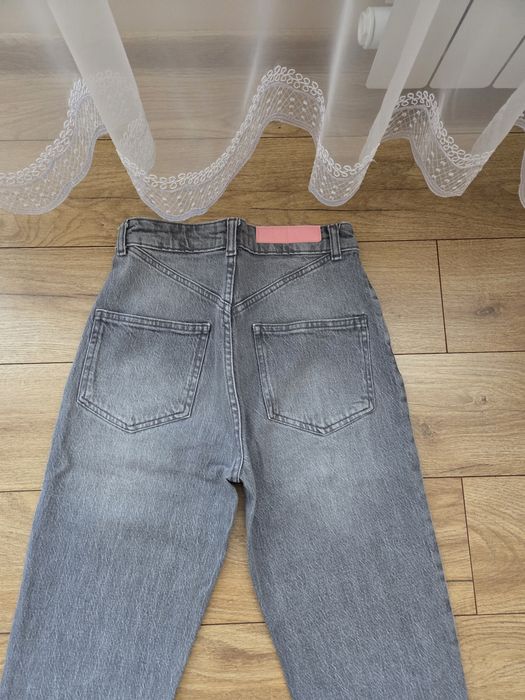 Spodnie jeansy Mohito rozmiar 34
