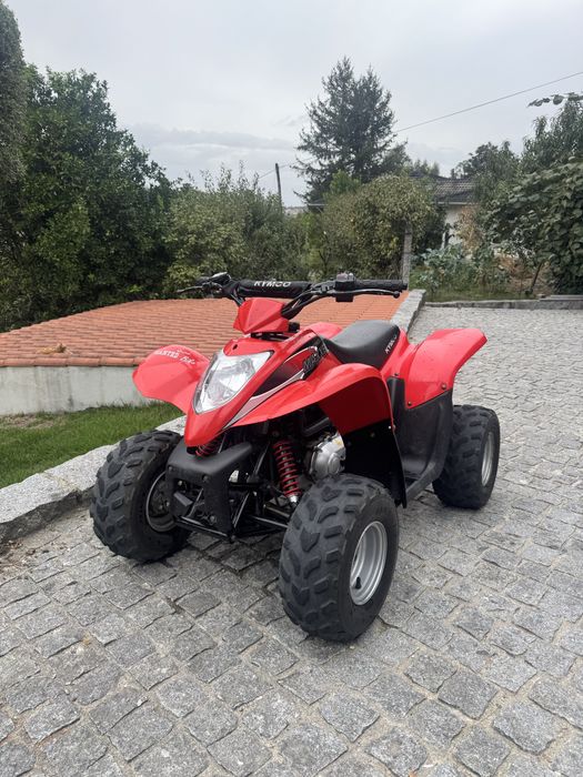 Kymco Maxxer 50 ( Moto 4 )