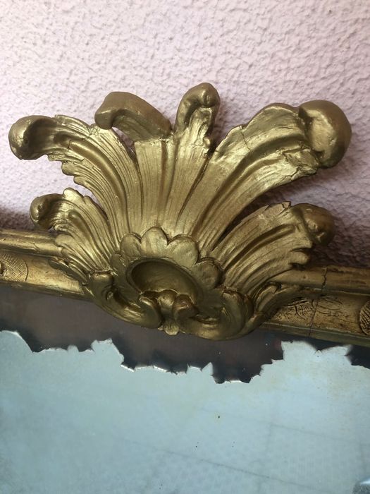 Espelho século XIX em talha dourada