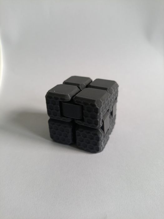 Nieskończona kostka (druk 3d) fidget