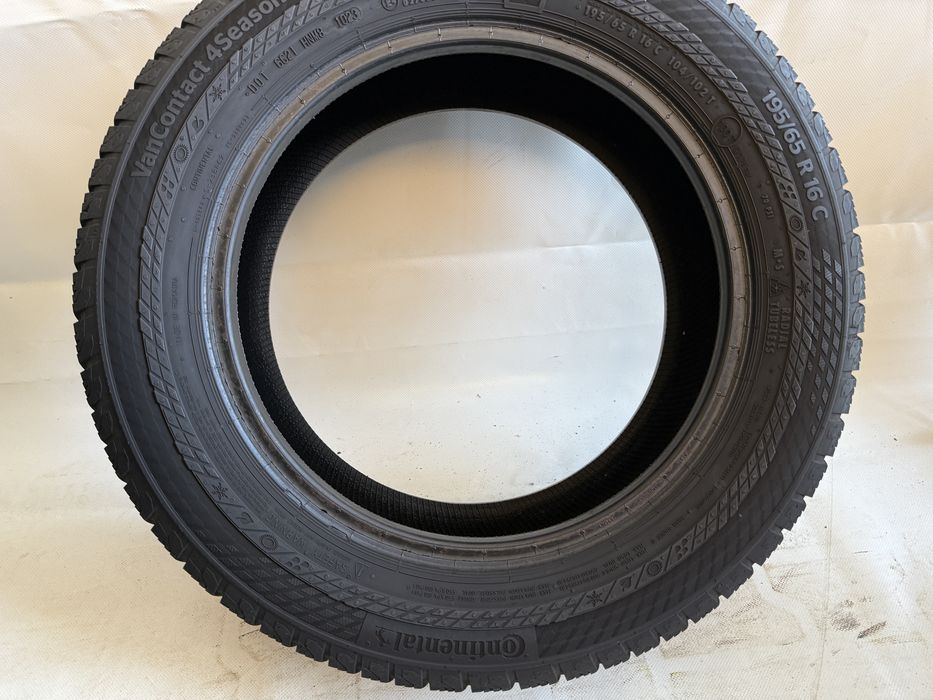 195/65/16C Continental VanContact 4Season 104/102T 2023R