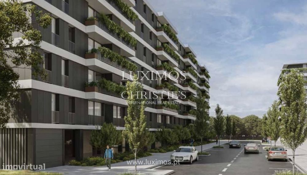 Oporto Plaza: Apartamento T2 com varanda à venda em Paranhos no Porto — Paranhos, Porto