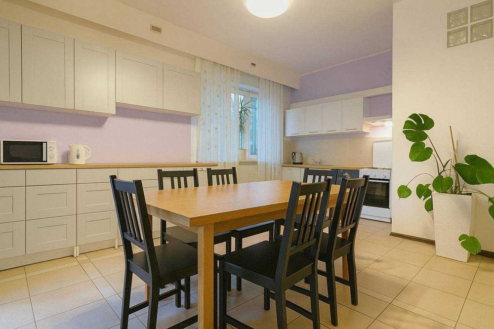 Noclegi na doby i długoterminowo NOWY Hostel Warszawa Mówimy PL RU UA