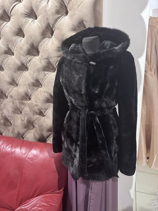 Шуба мутон+норка, розмір 40-42