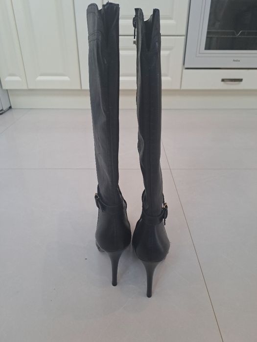 Kozaki czarne na szpilce