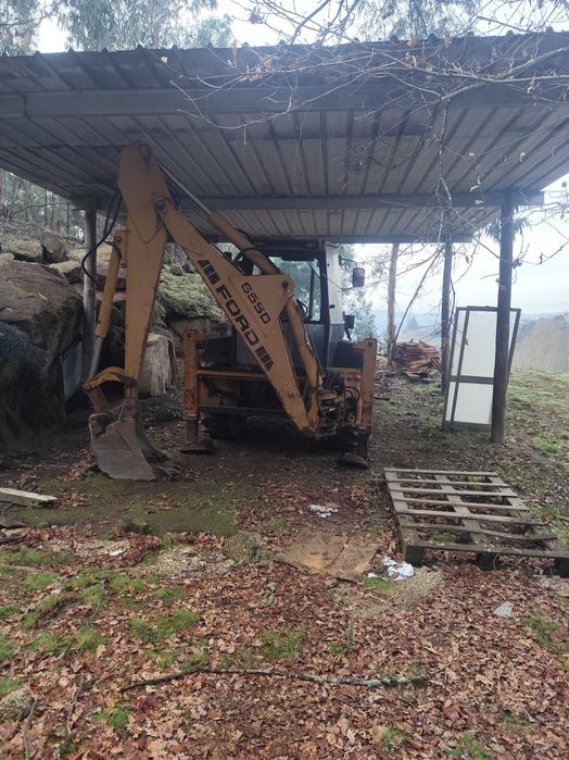 Vendo retroescavadora