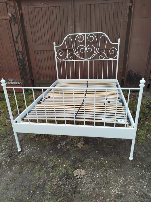 Łóżko metalowe białe 140/200