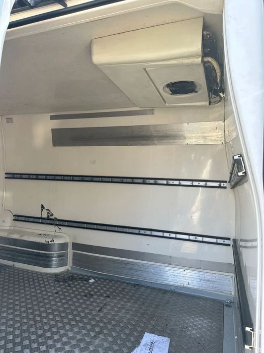 RENAULT MASTER III 2.3 DCI 2011 FRIGORIFICA C/PLANTAFORMA ELEVATORIA