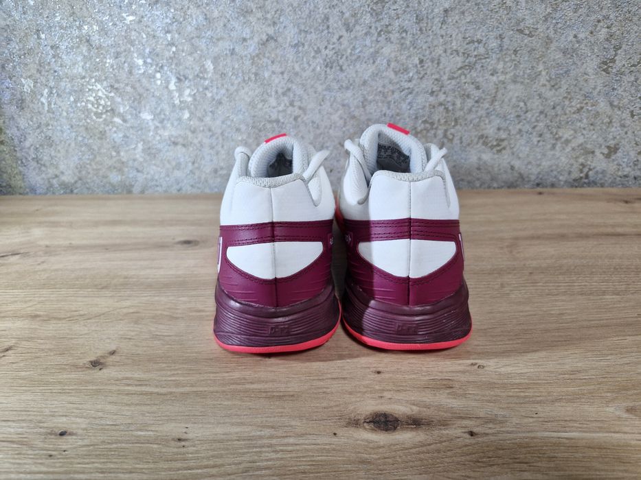 Жіночі-Дитячі Кросівки для теннісу Wilson Rush Pro Jr L (37р *22.5см*)