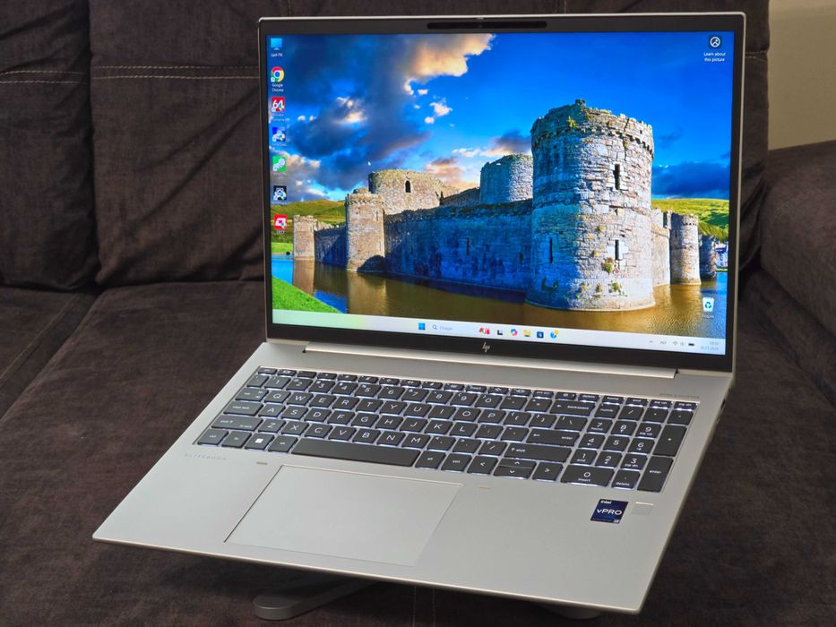 HP EliteBook 860 G10 (16" FHD+ 100% sRGB/ i7-1365U/ 16 DDR5/ 512 NVMe)