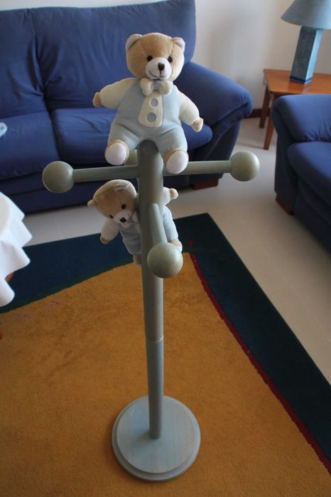 Tris e Ton - Medidor, cabide, tapete e cruzetas para quarto de criança