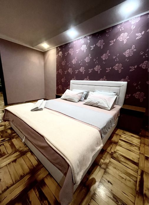 Посуточно 3 комн.кв Хортицкий район (Бабурка)без отключений света!