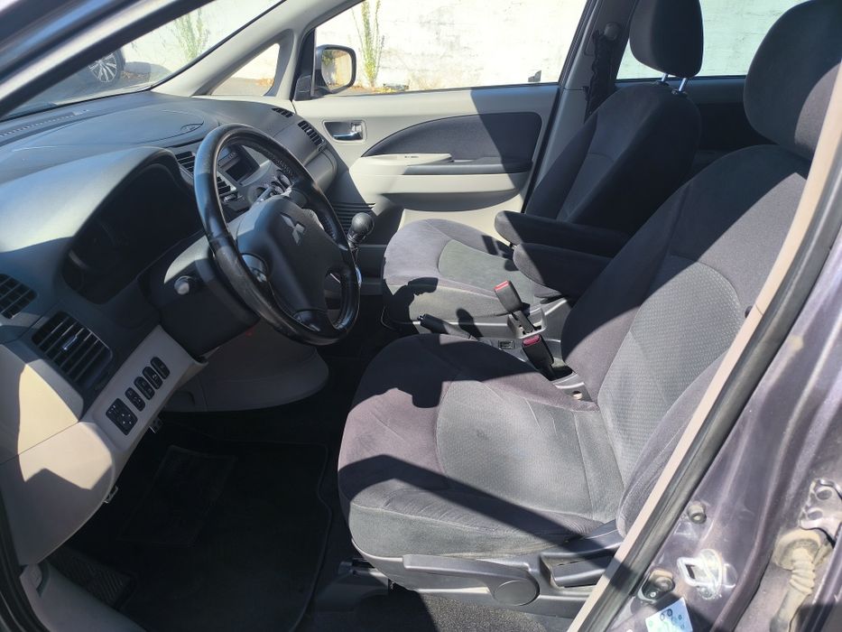 Mitsubishi Grandis 2.0 de 140cv diesel Nacional