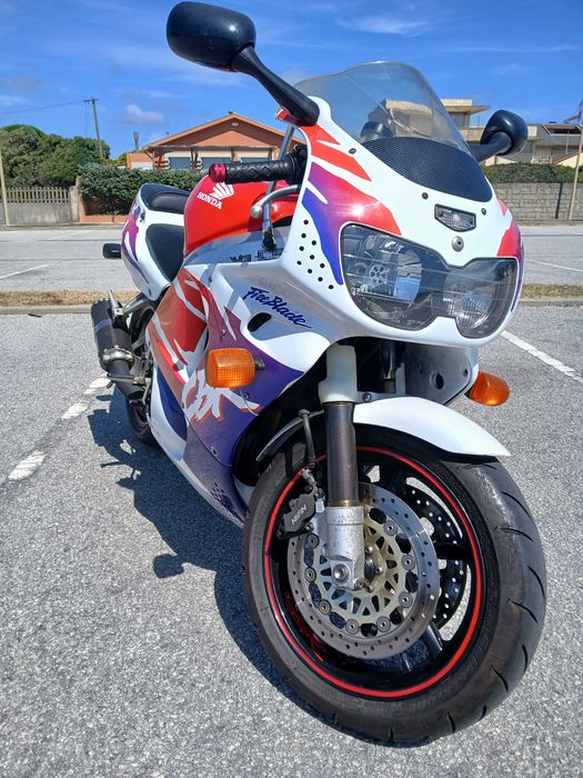 honda cbr 900 rr sc28
