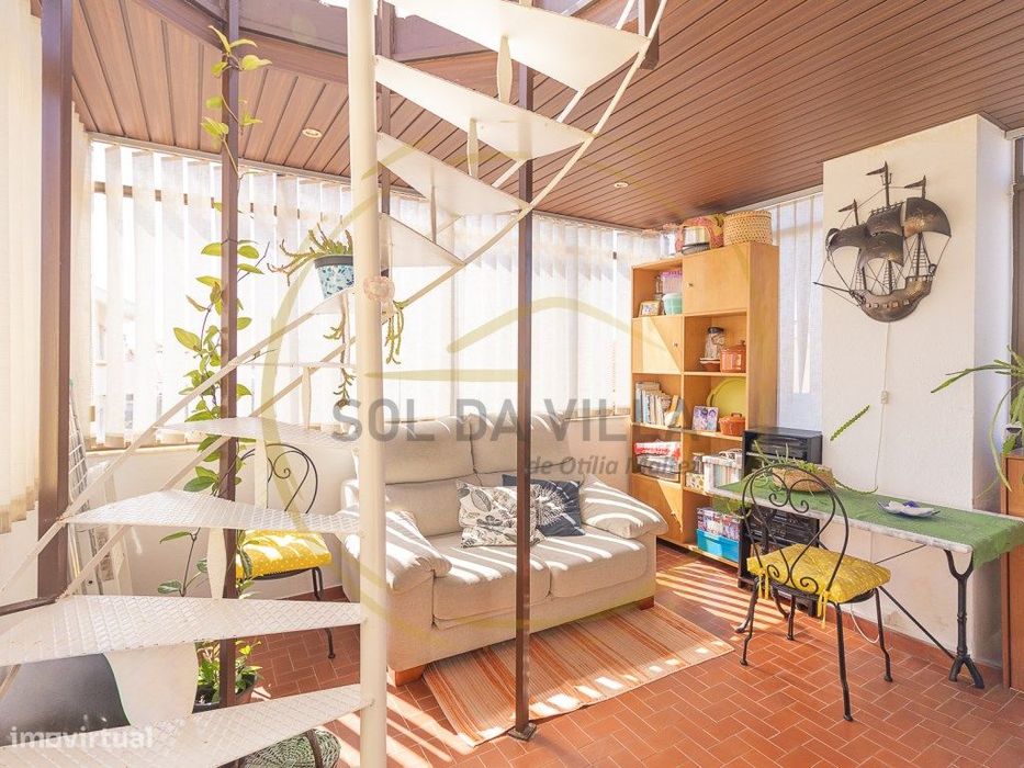 Moradia isolada T4 + T3 com garagem - Porto Salvo, Oeiras - 519.000€