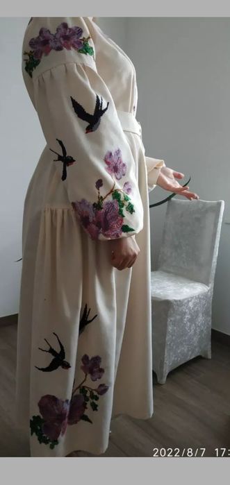 Жіноче плаття вишиванка