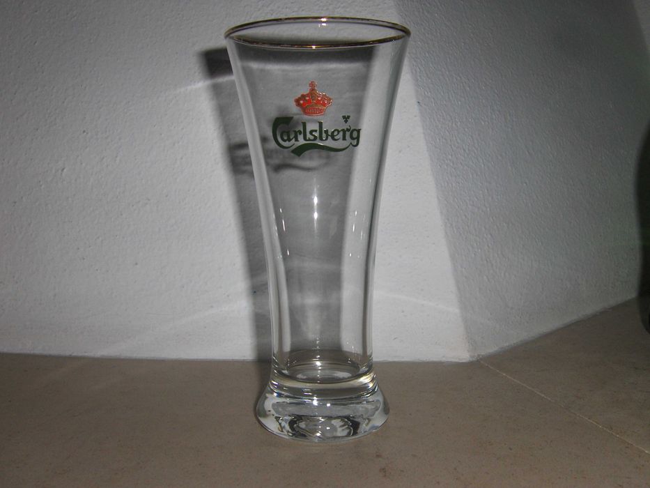 CANECAS e COPOS de cerveja e outras bebidas, em vidro - PEÇAS NOVAS