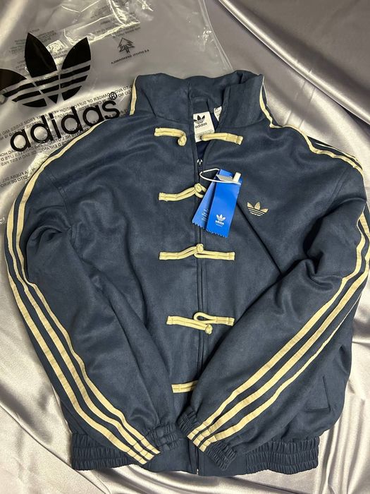 Акція! Куртка Adidas chinese new year!