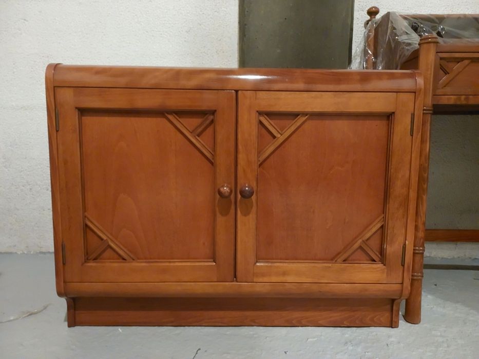 Móvel TV prateleira cerejeira bambu madeira nobre envernizado