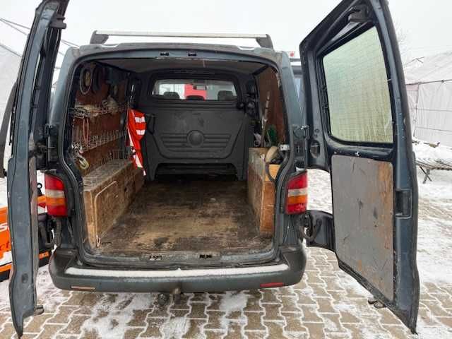 VW T5 2,5Tdi, brygadówka , hak, relingi