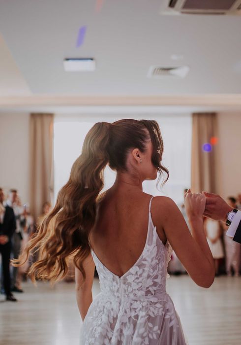 Suknia ślubna "Zoya" Amy Love