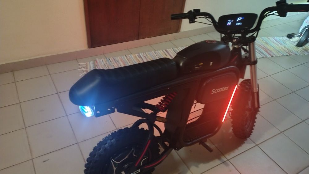 Vendo Iscooter DX5 max nova