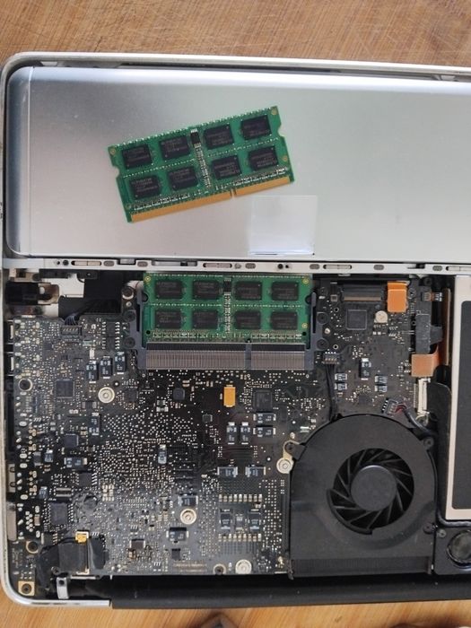 Computador MacBook de 2008 para peças