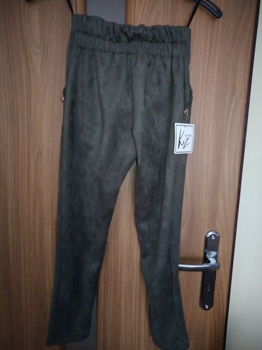 Spodnie welurowe r.152