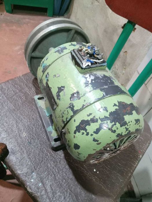 Продам електродвигун