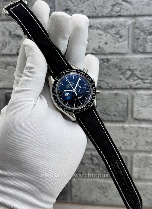 Годинник Omega Speedmaster Dark Dial Snoopy Edition Омега