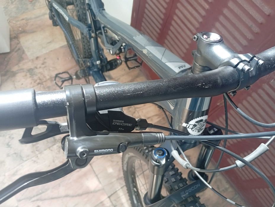 Rockrider AM50 dupla suspensão