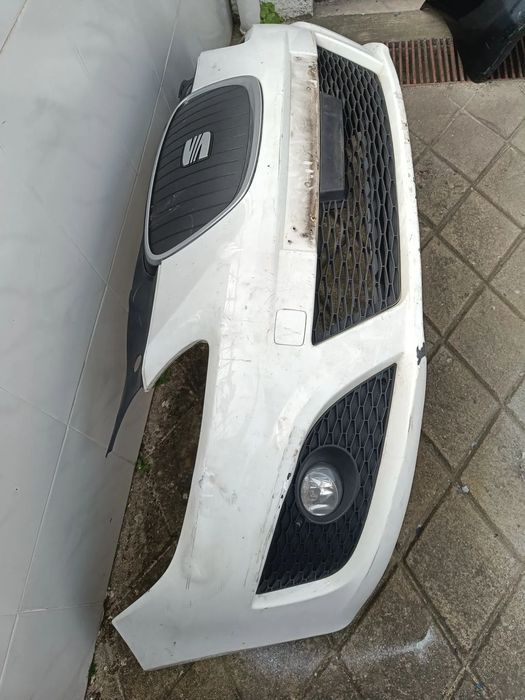 Para choques frente SEAT Leon 1P 2010