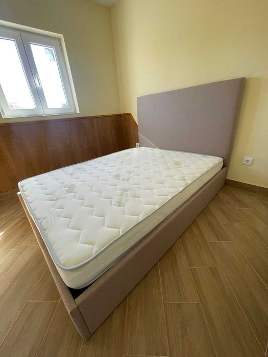 Pack cama completa lisa 1.90 x 1.40 , incluso estrado e colchão oferta