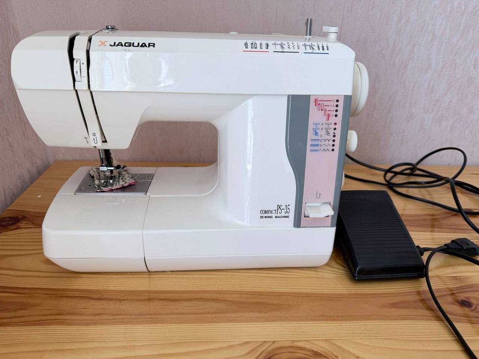 Швейна машинка Jaguar Compact PS-35