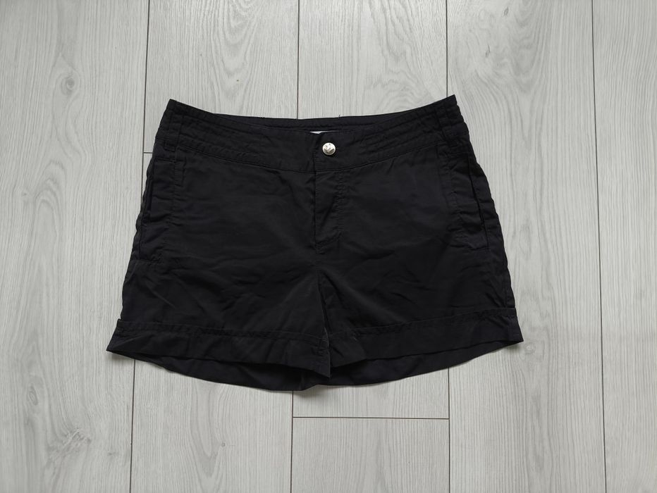 Czarne spodenki na lato