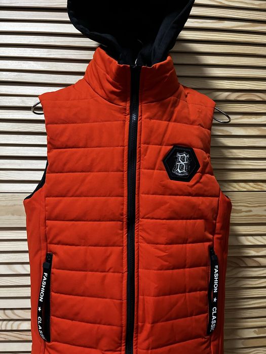 Демисезонная желетка