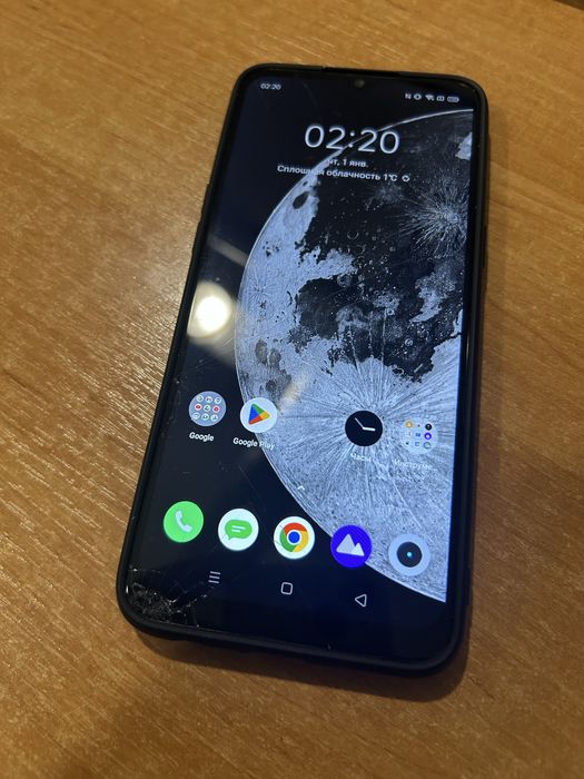 Realme c3  б/у в среднем состоянии