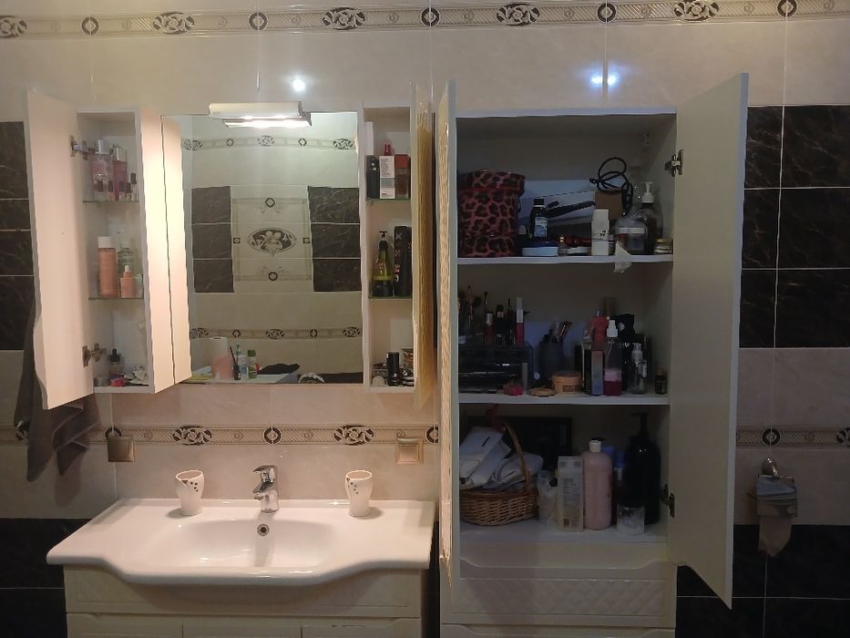 Меблі у ванну кімнату