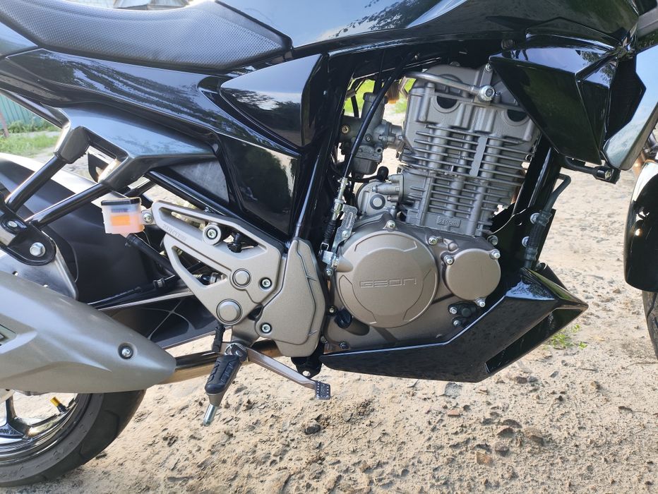 Мотоцикл Geon stinger 250 R