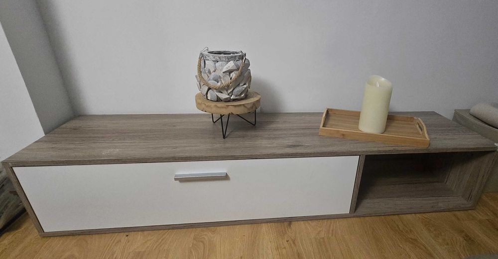 Szafki pod telewizor