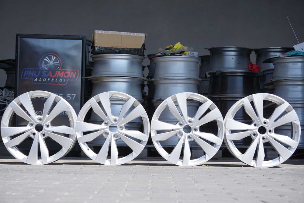 Alufelgi oryginał VW 5x112 7,5Jx18 et50 cb57,1 srebrne jak nowe 2022r