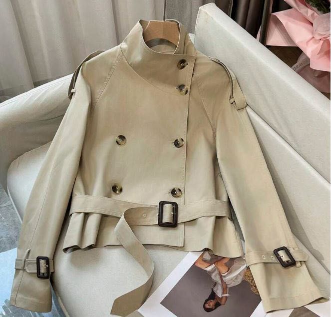 Casaco estilo Britânico (L 40/42 Novo)