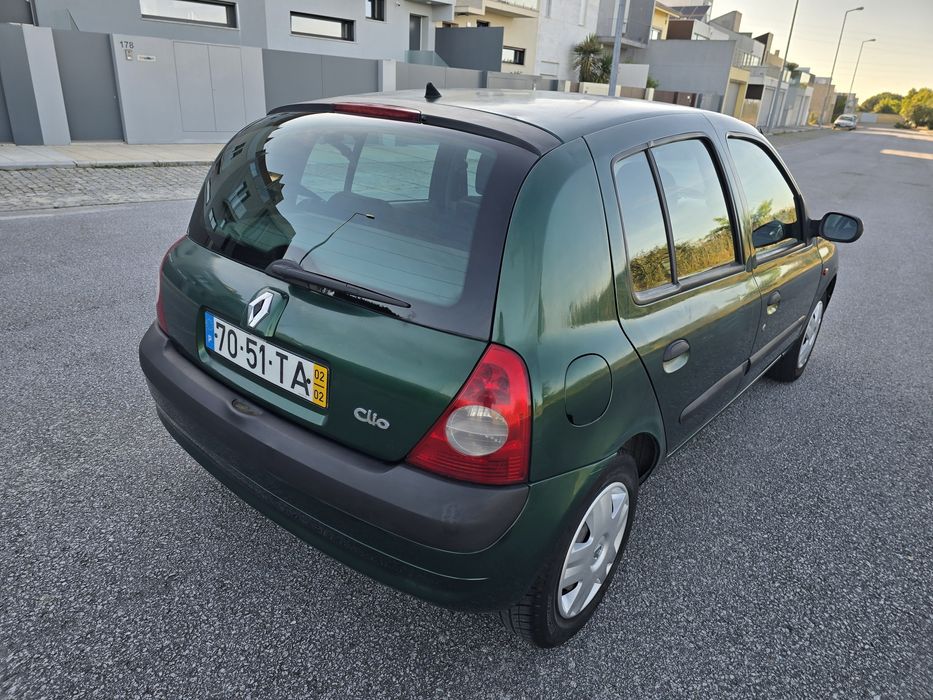 Renault Clio 1.2 - 127 Mil Km